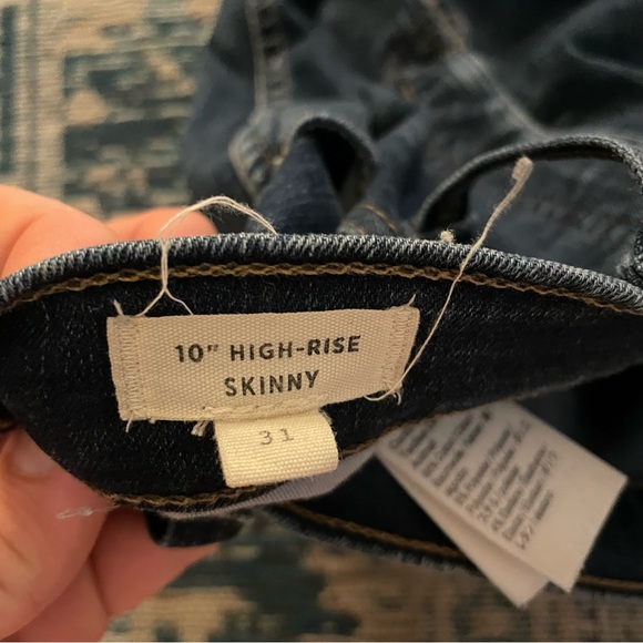 Madewell 10” High Rise Skinny Jeans in Hayes Wash - Picture 7 of 7